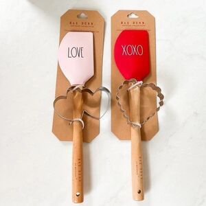 Rae Dunn Set of 2 Valentines Spatulas/Cookie Cutters (LOVE and XOXO)